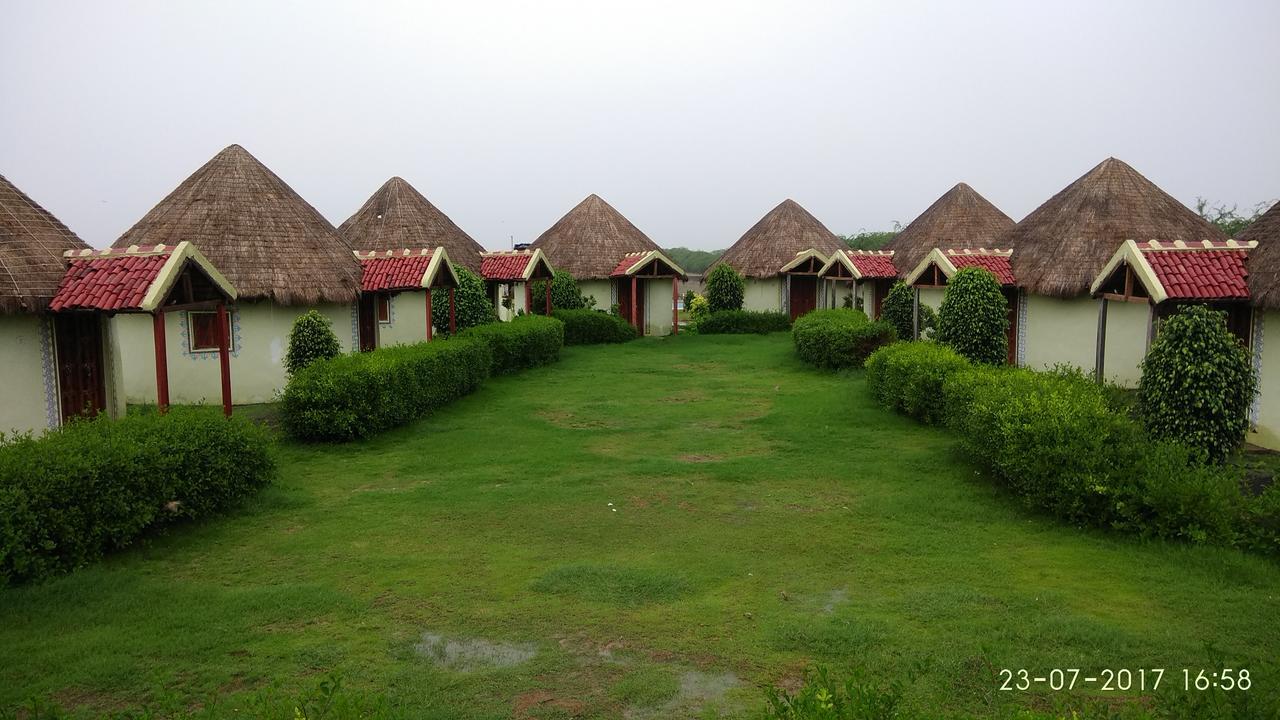 Rann Village Resort Bherandiāla Eksteriør bilde